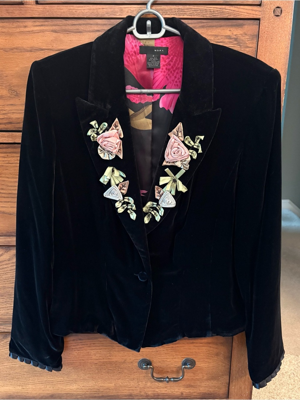 WDNY(Wardrobe Denim, New York)  women’s velvet jacket.